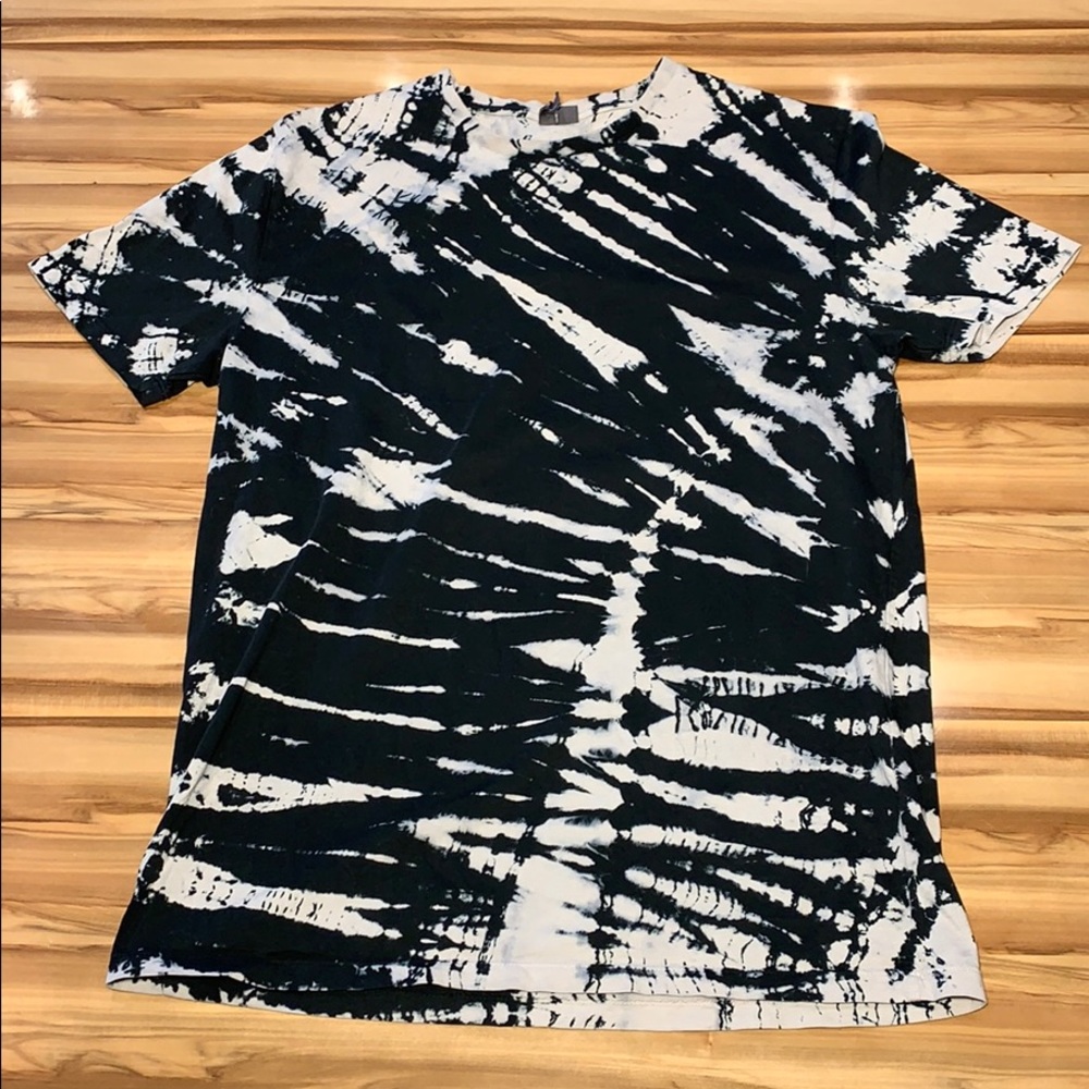 ASOS Men’s Monochrome Tye-Dye Short Sleeve Top